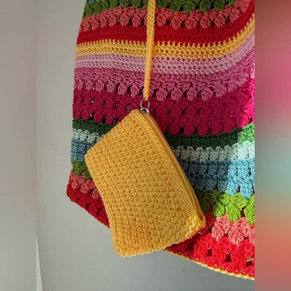 The Sak - Hand-Crochet Tote / Shoulder Bag & Matching Wallet: Laguna Beach IV - Picture 5 of 11